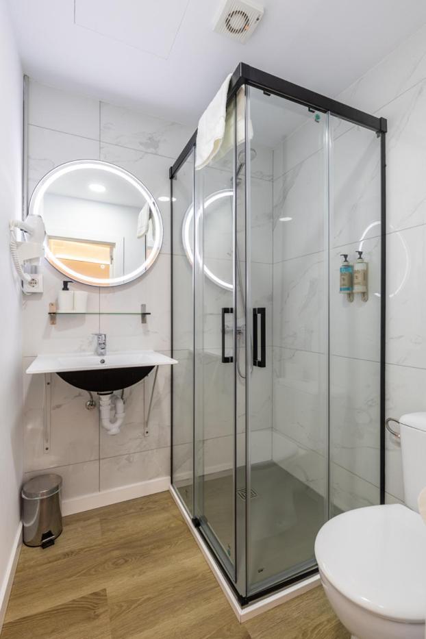 Regina Selfcheck-In Smart Rooms Palma de Mallorca Bagian luar foto