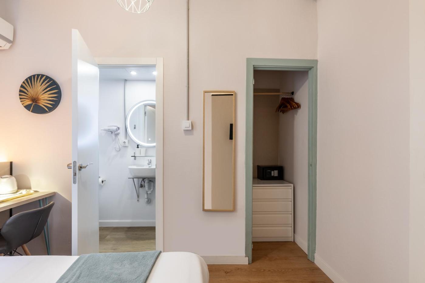 Regina Selfcheck-In Smart Rooms Palma de Mallorca Bagian luar foto