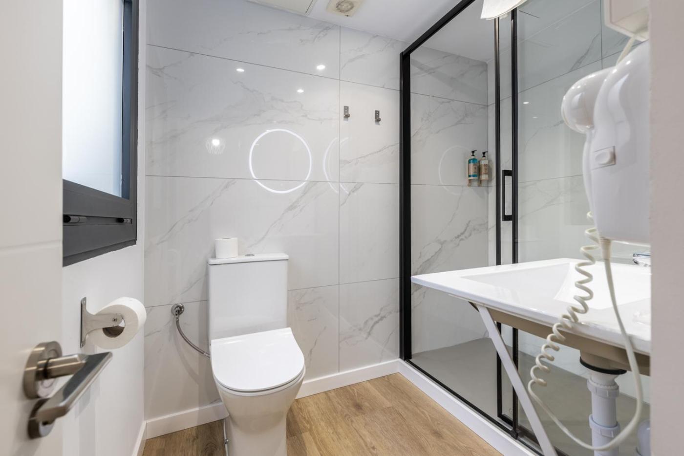 Regina Selfcheck-In Smart Rooms Palma de Mallorca Bagian luar foto